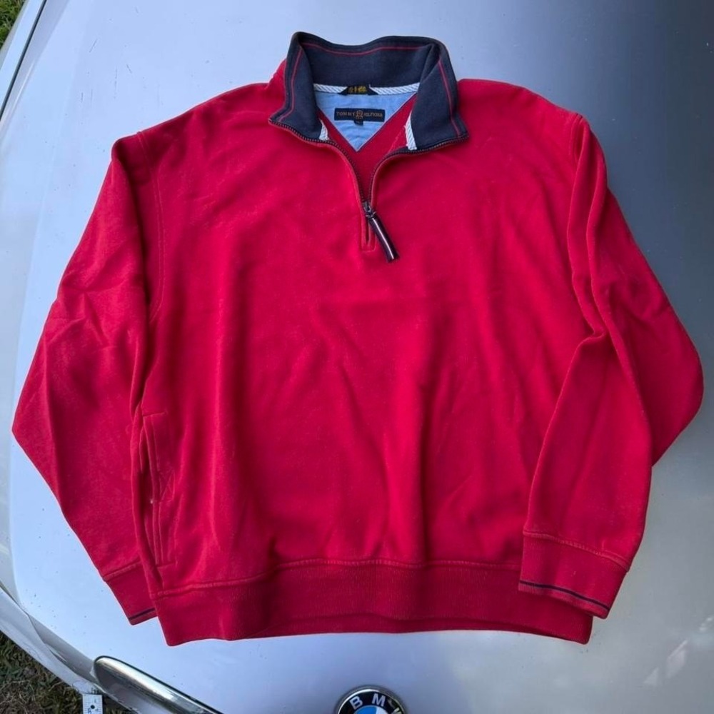 Red early 2000s Tommy Hilfiger golf quarter zip sweatshirt